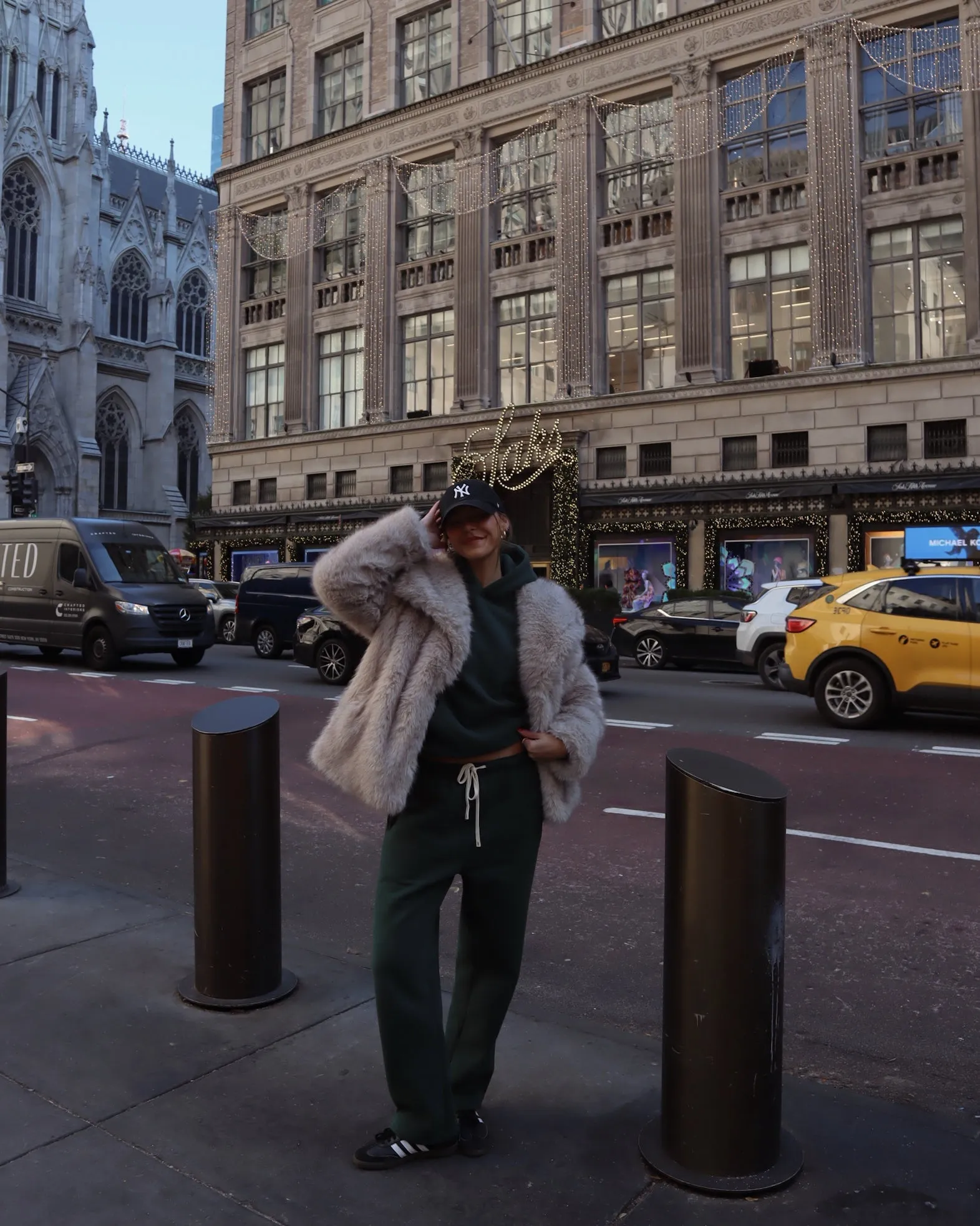 LUXEFLEECE™ SWEATPANT (EVERGREEN)